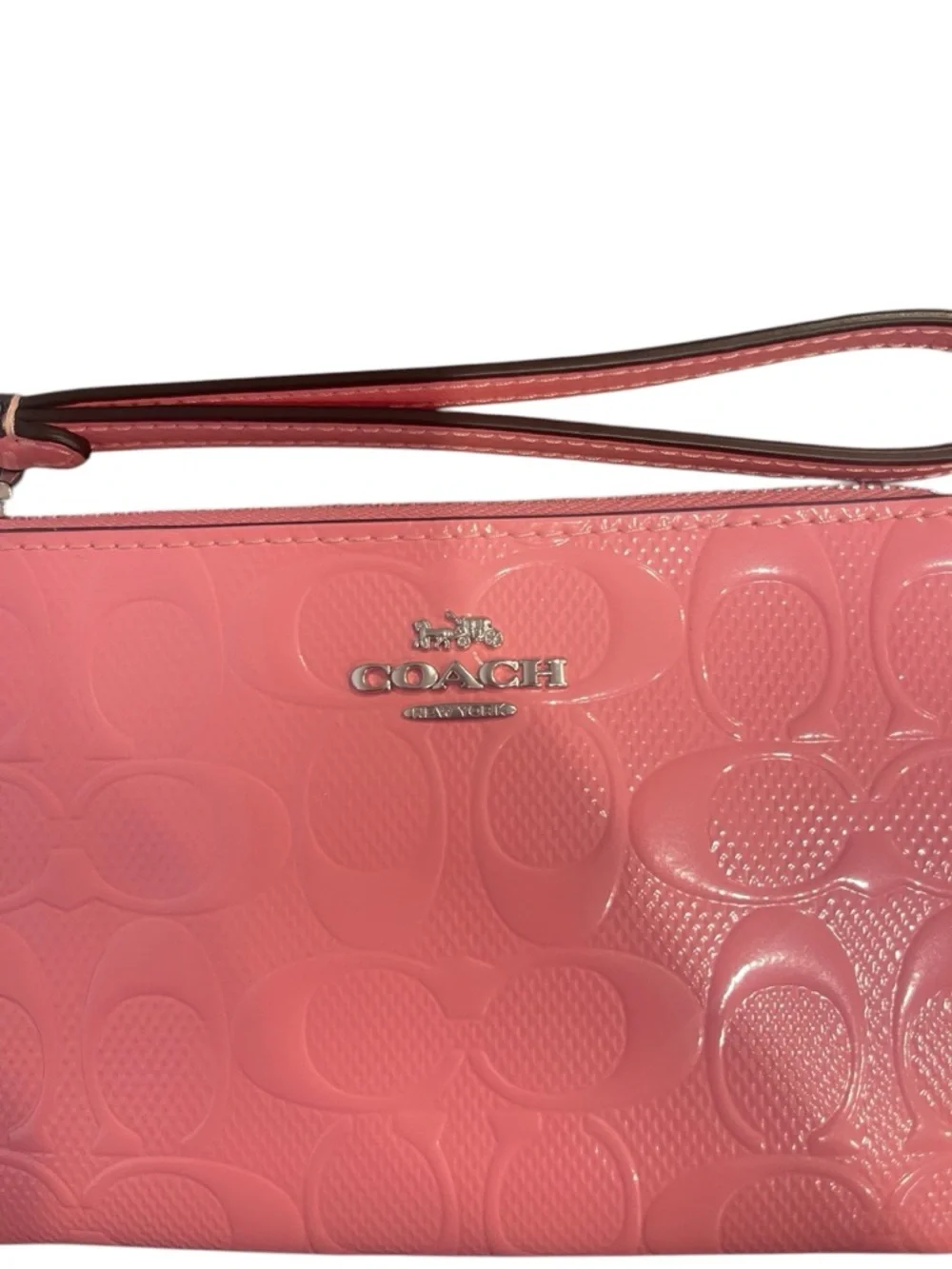 Coach NWT Patent Leather  Embossed Wristlet with Rainbow heart charm - Picture 12 of 12